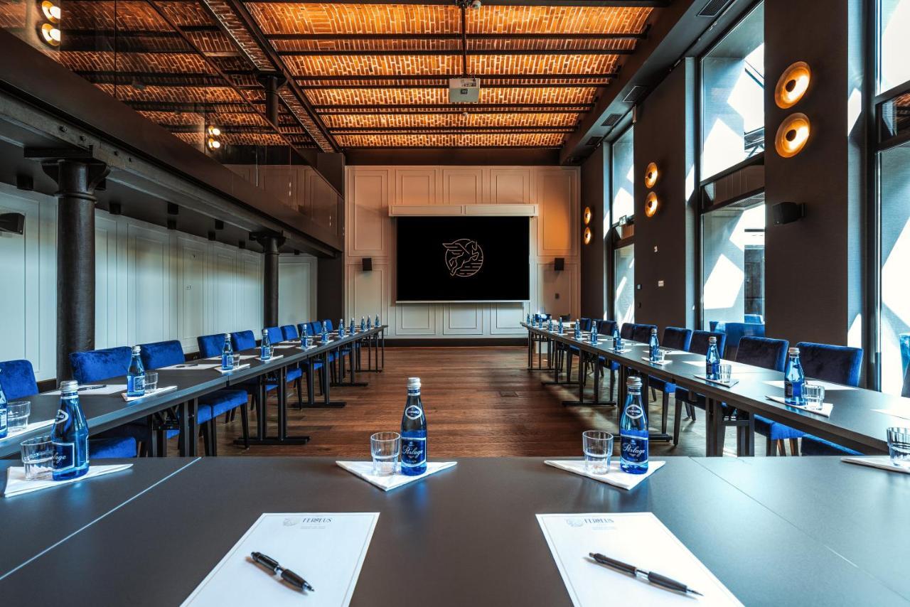 Hotel Ferreus Modern Art Deco Краків Екстер'єр фото The meeting room of the World Trade Center