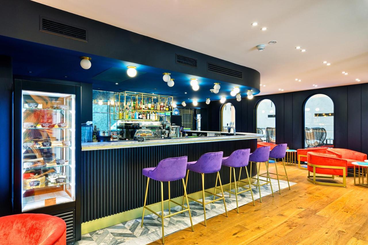 Hotel Ferreus Modern Art Deco Краків Екстер'єр фото The bar at the 2018 London Design Festival