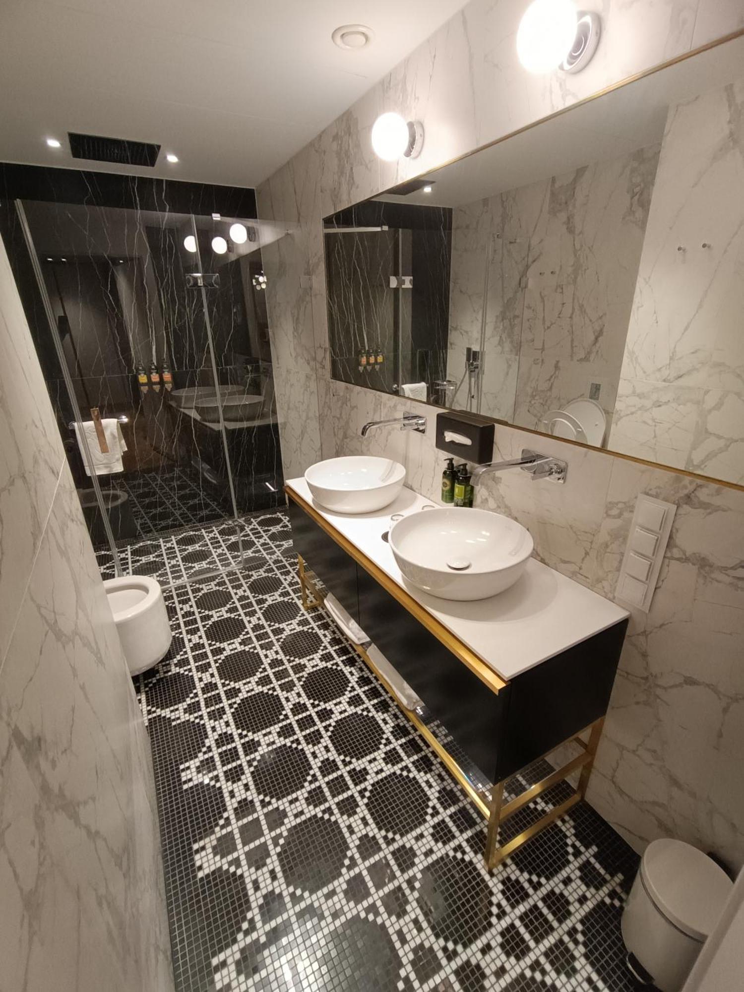 Hotel Ferreus Modern Art Deco Краків Екстер'єр фото